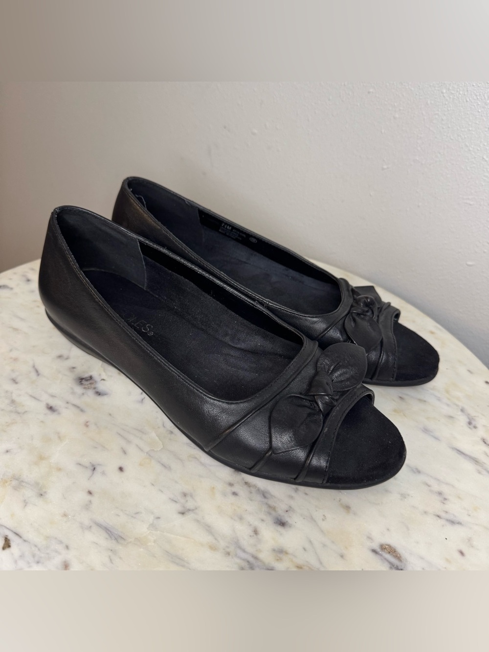 Aerosoles Shoes Size 7.5 M black Leather comfort MAKE ME AN OFFER!